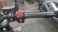Load image into Gallery viewer, Bike It Commander Heated Grips With Integral Throttle Sleeve