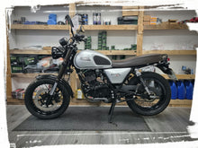 Load image into Gallery viewer, *SOLD* Bullit Hunt S 125 (2015) *SOLD*
