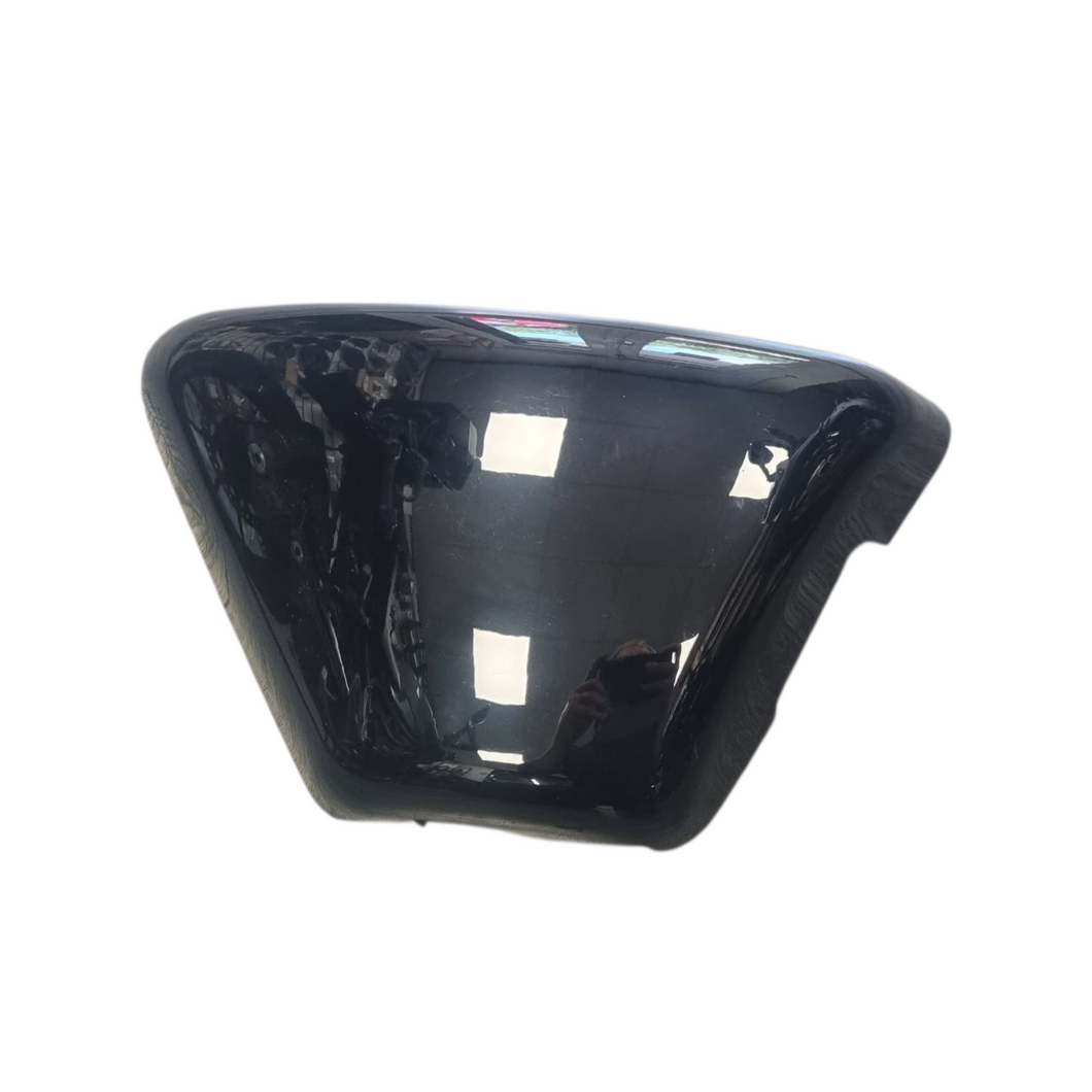 Right Side Panel Gloss Black (Grade B)